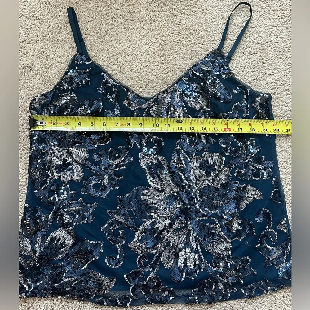 White House Black Market Blue Sequin Floral Cami Tank Size XL Tank Top - Picture 4 of 6